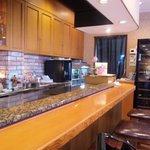 She'll be - 2階のカウンター席