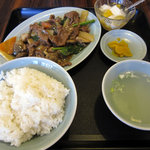 龍門 - 牛肉のカキソース炒め定食　600円