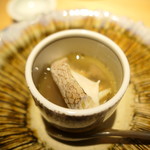 銀座 盡 - 八幡浜の白甘鯛をホタテとシャンパンで蒸して