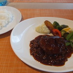 イースト ウィンド ガイエン - ハンバーグデミソース