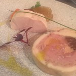 Abats. - ホロホロ鳥のバロティーヌと鳥胸肉のハム