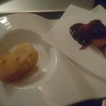 じだいや featuring Massimo Mariani - 真鯛のブルーベリーソース掛けと牡蠣の天ぷら