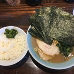 一乃利 - ラーメン(油少なめ)+のり+ライス 850円