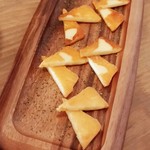 ボー マンチーズ＆スモークバー - 燻製チーズ　500円