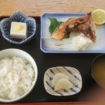 まさき - ブリカマ塩焼きを定食で