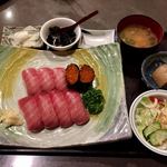 まぐろ丼　加一 - 寿司定食（上）…1850円