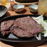 ジャパナイズゲストハウス&バー - 牧草牛ランプ肉ステーキ（230g）1,000円