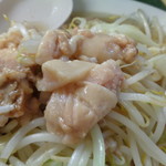 ラーメン二郎 - とろとろ脂