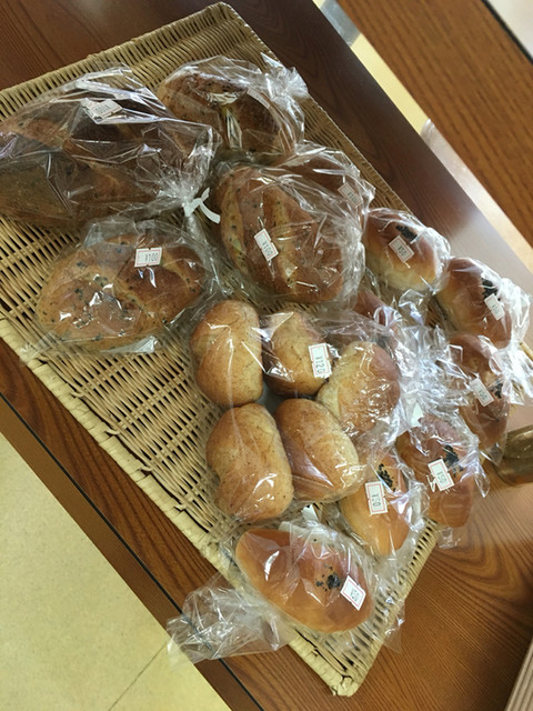 港南中央地域活動ホーム そよかぜの家 港南中央 パン 食べログ