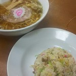 らーめん 太陽 - ラーメン＋半チャーハンセット