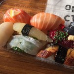 丸十タナカ - 寿司（ホタテ200円他）