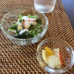 サラダ、ピクルス