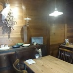 お菓子とお茶 モモトセ - 内観