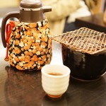 Gion Tokuya - お茶がセットされて