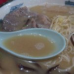 萬楽ラーメン　スープ