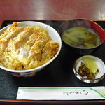 豚珍館 - 【2011.04.　初訪】　カツ丼（本日のランチで７５０円→６５０円）＋大盛５０円