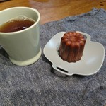 メゾンボングゥ - カヌレとルイボスティー