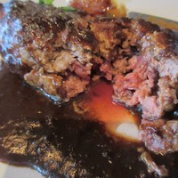 上野洋食遠山 - ハンバーグ肉感