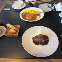 上野洋食遠山 - 揃うが多い感じは無い