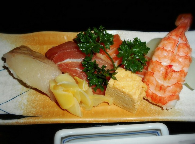 寿し舟 - 舟形（寿司）の写真