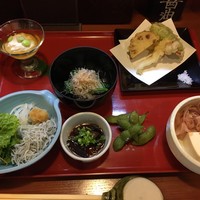 魚めし 竹亭 - 付出し・天ぷら・小鉢三種