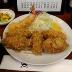 丸五 - カキフライ＋天然バナナ海老フライ１本