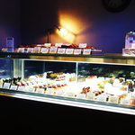 パティスリー・ケ・モンテベロ - 午前中は商品も揃ってました♪