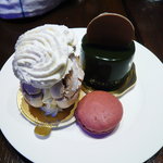 パティスリー・ケ・モンテベロ - ムラングシャンティ＆コンフィアンス＆マカロンカシス