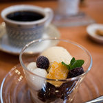 浜松　Scene シーン　クリームあんみつ