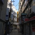 Hagakuretei - この狭小道通り抜け広小路通りに出ます