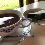 time&space 愛宕下 - ストレートティー(スイーツ付き)700円