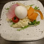 BELLA BOCCA 阪急梅田店 - とろとろ卵のアンチョビポストサラダ