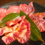 焼肉居酒家 韓の台所 - 選べるお肉ランチ(カルビ・ハラミ・牛タン)1300円