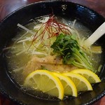 地鶏Soba十五屋 - 檸檬ラーメン750円