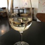 Torattoria Daidokoro - グラスワイン
                        銘柄記録漏れ(^^;
                        フルーティで飲みやすい一杯