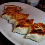 中国料理＆ワイン yinzu - ２０１０年１１月１５日訪問～豚肉　キャベツ　ニラの焼餃子