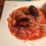 イタリア酒場 - イタリア気分コース（魚介のトマトパスタ）