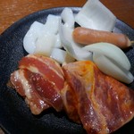 焼肉左近 - 牛・玉ねぎ・豚