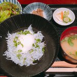 七代目 寅 - 釜揚げしらす丼