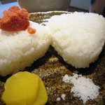 チリン - おにぎり（胡麻ドレサラダとドリンクセット）850円