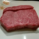 横浜うかい亭 - うかい特選サーロイン、調理前。