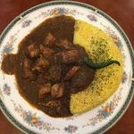 カレーの店 マボロシ - 芸術的なカレー。すごい綺麗