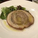 オステリア キタッラ - 皮付き豚三枚肉の香草焼き800円
