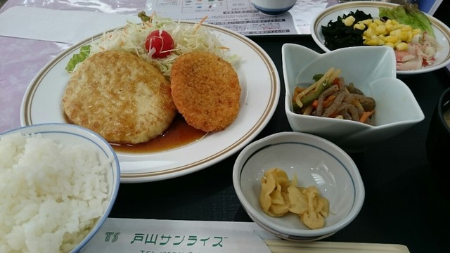 レストラン サンライズ 早稲田 メトロ 定食 食堂 食べログ