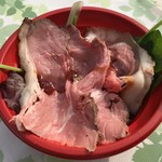 中華蕎麦 とみ田 - 「とみ田特製サーロインローストビーフ＆北海道産ベビーリーフのサラダ」500（松戸モリヒロフェスタ）円