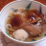 天然なめこと、地鶏つくねの蕎麦