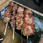 もつ焼き酒場　豚坊 - 