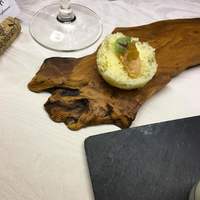 ヒカリヤ ニシ - 