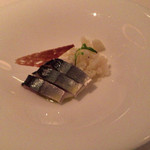 シグネチャー - 秋刀魚のマリネ カリフラワー