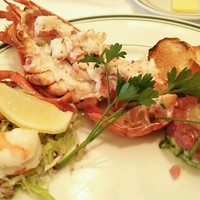 ウルフギャング・ステーキハウス 六本木 - ロブスターサラダ、まぐろのタルタル
